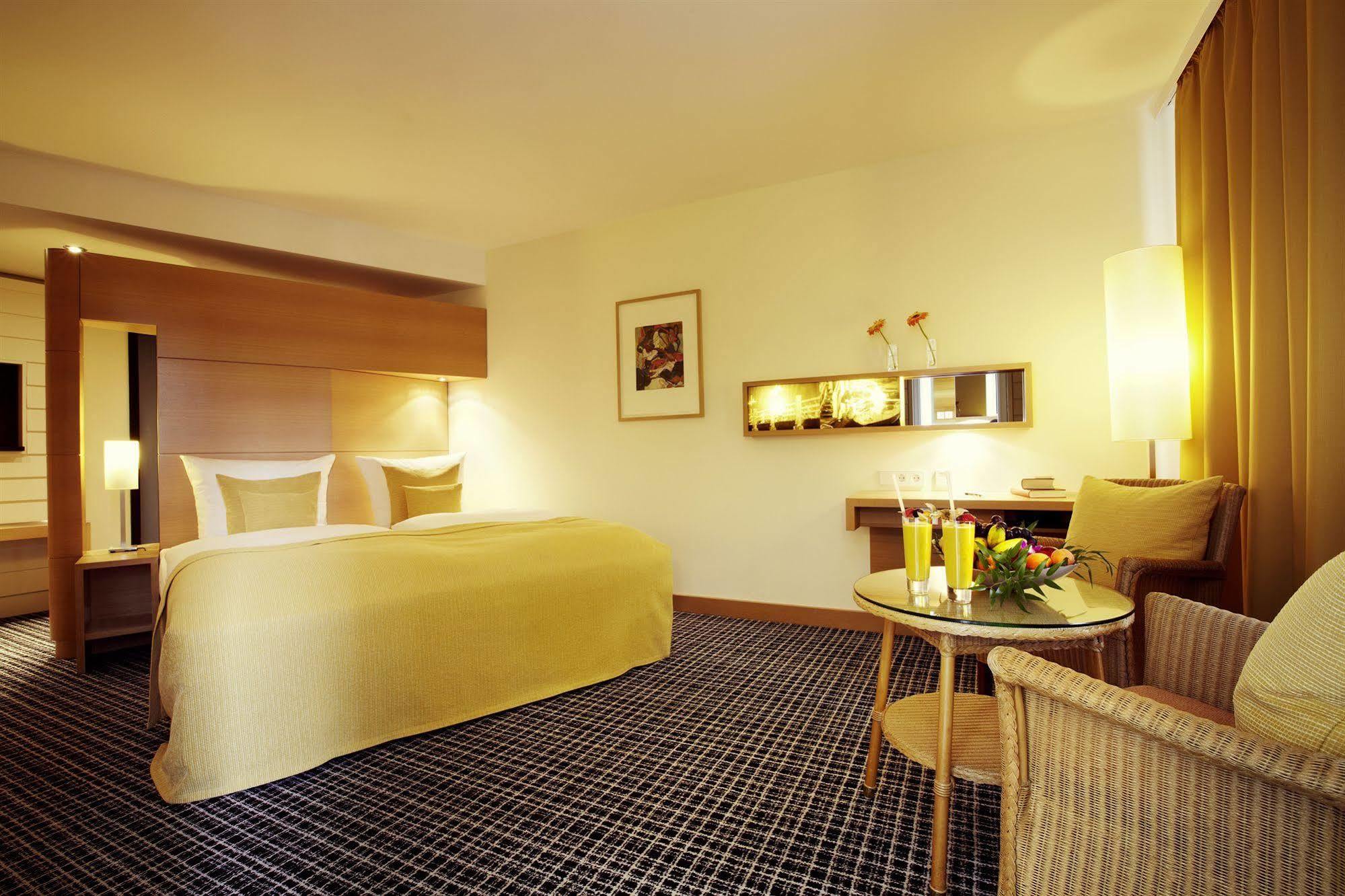 Hotel Esplanade Resort & Spa - Adults Only Bad Saarow Bagian luar foto